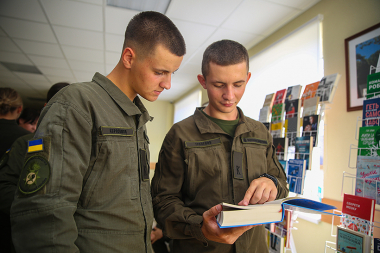 The collection of books "Army reads" has been replenished with the Library of the Academy of the National Guard of Ukraine