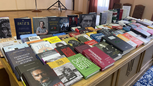 Реформація передала книги Київському ліцею МВС Реформація передала книги Київському ліцею МВС