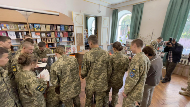 "The army reads" now and at the Military Lyceum named after I. Bogun