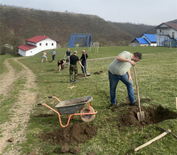 Щорічна весняна волонтерка в Унежі