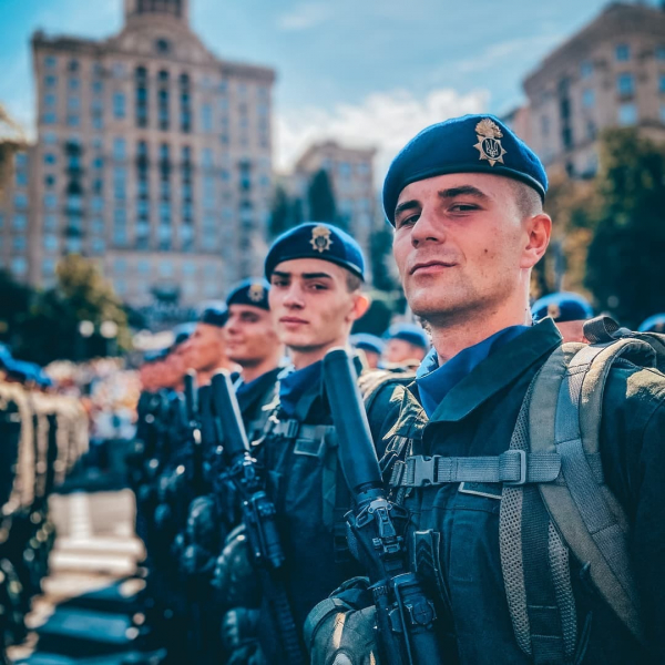 Збір коштів у рамках програми "Військо Читає" для Національної академії Національної гвардії України